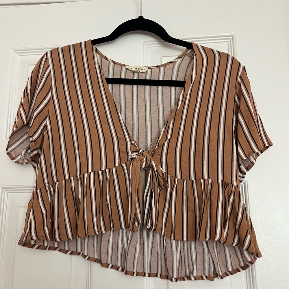 tie front striped cropped top (pacsun)